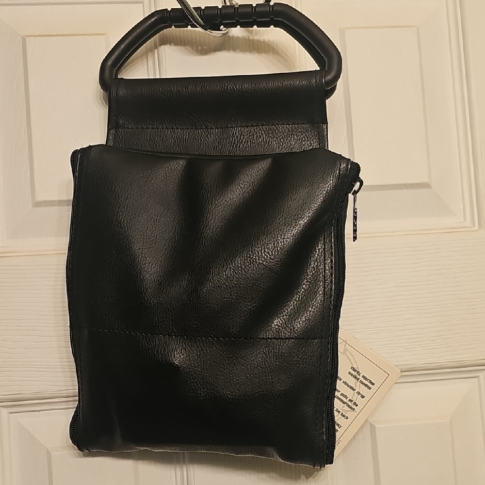 Totes Onyx Toiletry Bag for Men - Picture 2 of 10